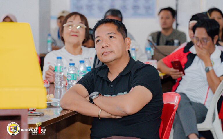 ISABELA CITY BARANGAY LEADER ATTEND LECTURE ON LEGAL GOVERNANCE