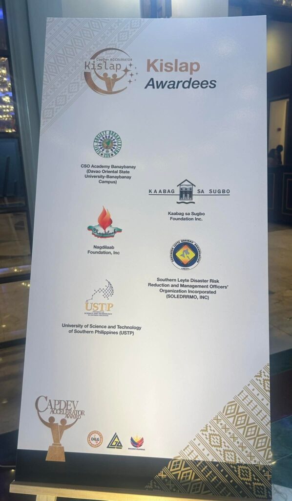 NAGDILAAB FOUNDATION RECEIVES RECOGNITION AT DILG’S GABI NG PASASALAMT