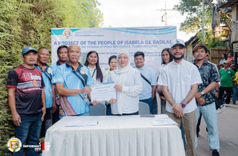 PINAAYOS NA KALSADA SA LA PIEDAD, PINASINAYAAN