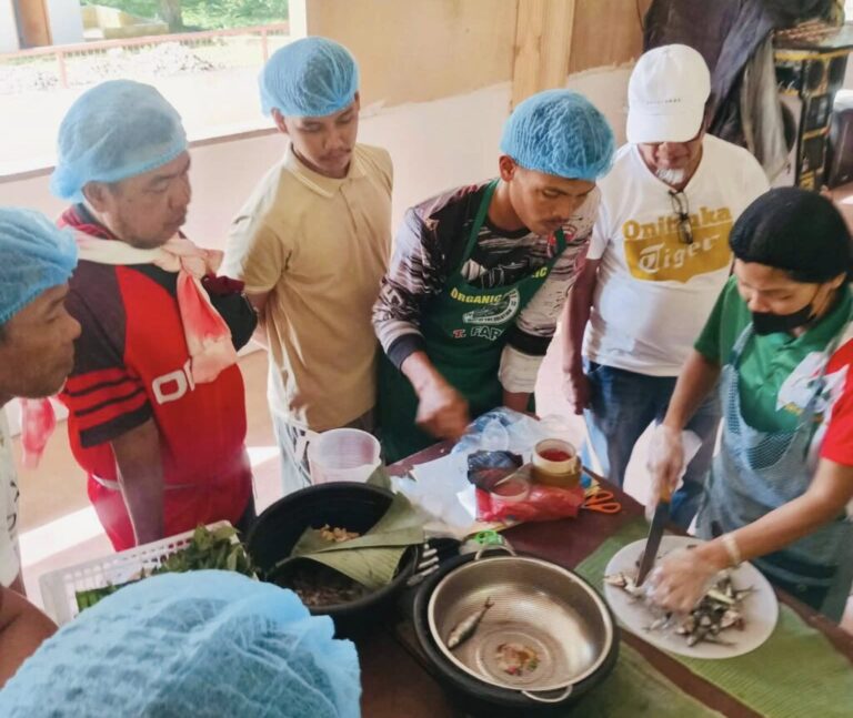 26 MAGSASAKA, NAGSANAY SA COCONUT-BASED ORGANIC FARMING