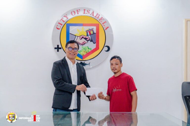 LGU-ISABELA CTY EXTENDS FINANCIAL HELP TO MV TRISHA KERSTIN 3 SURVIVOR