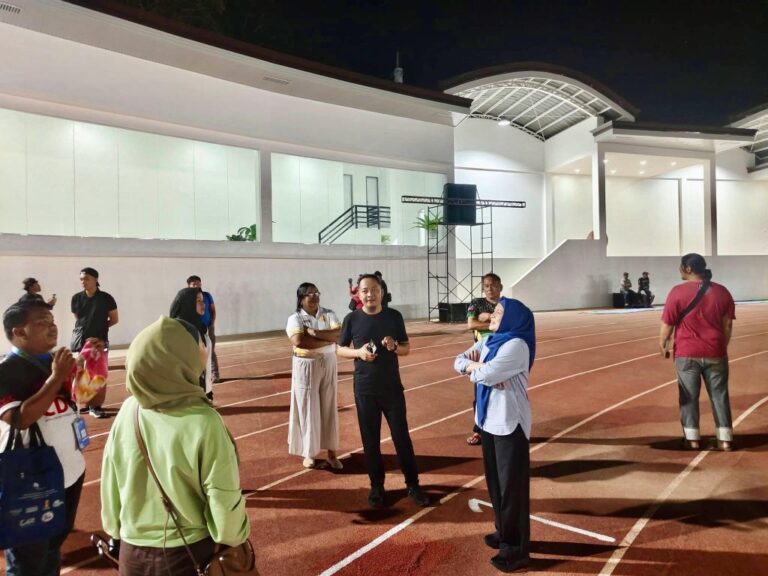 MAYOR DADAH, NAG-INSPEKSYON; MAS MALIWANAG, MAS MAAYOS NA CITY GRANDSTAND, TINIYAK