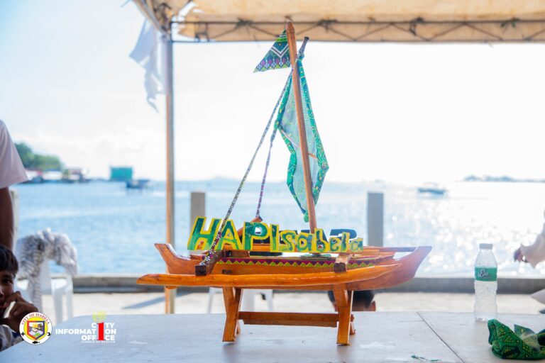 CREATIVITY SAILS IN SAKAYAN BOAT MAKING CONTEST